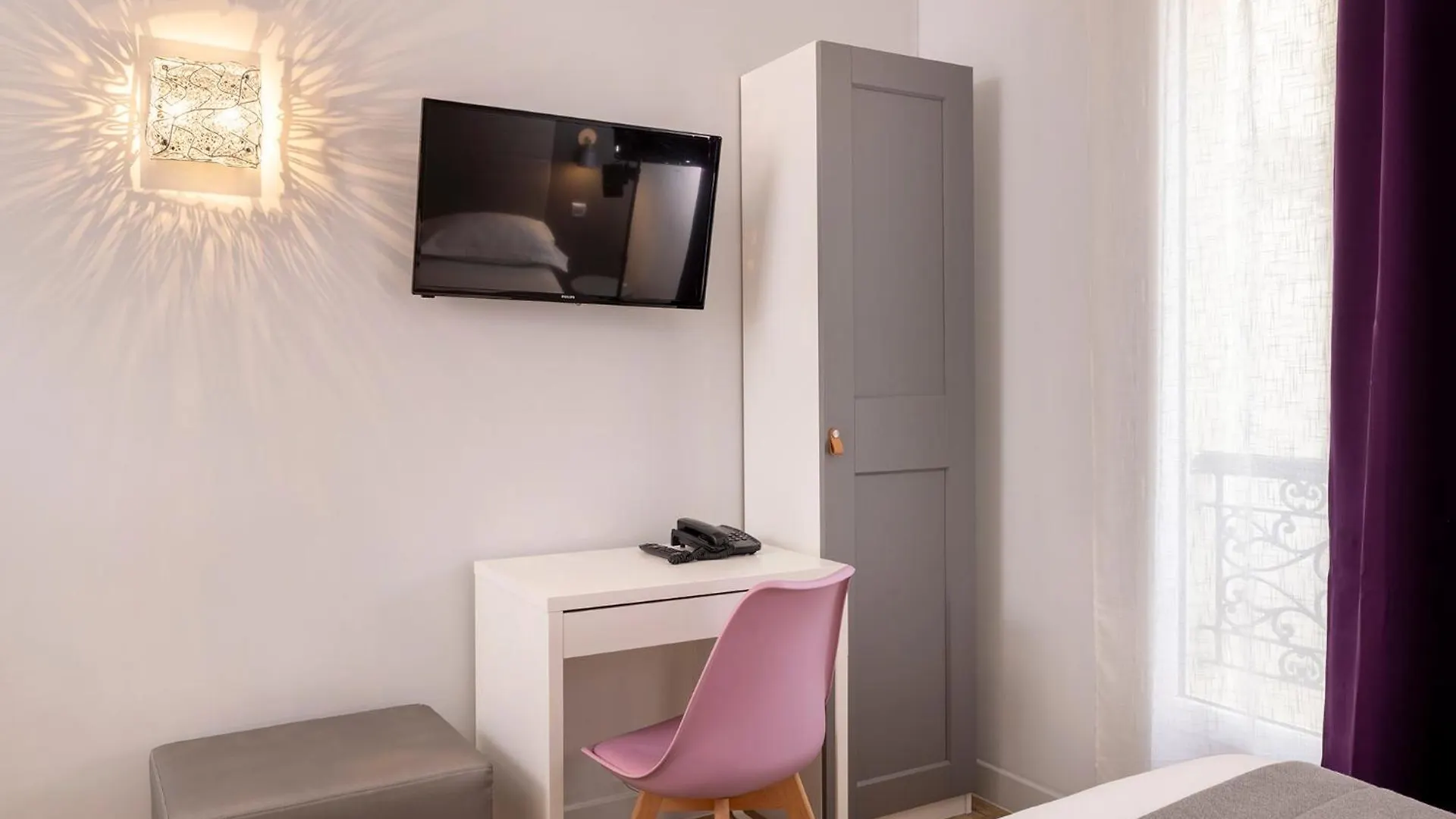 Paris Legendre Hotel 2*,