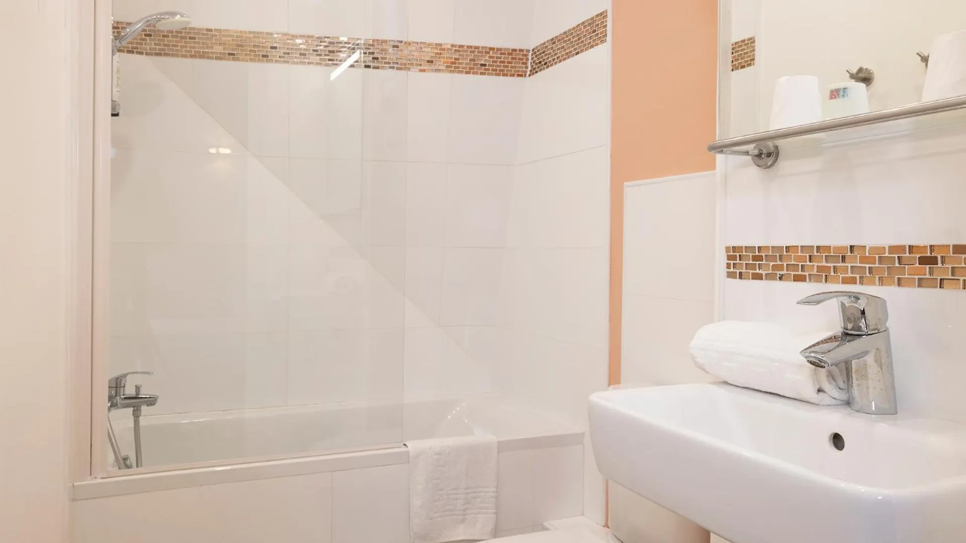 Paris Legendre Hotel